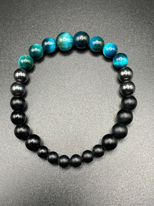 Blue-green tigers eye x hematite x onyx bracelet - Bracelets