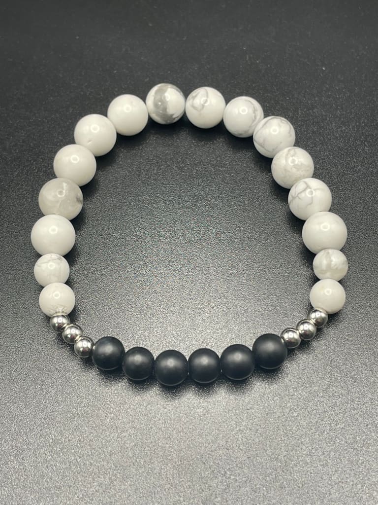 Howlite x onyx bracelet - Bracelets