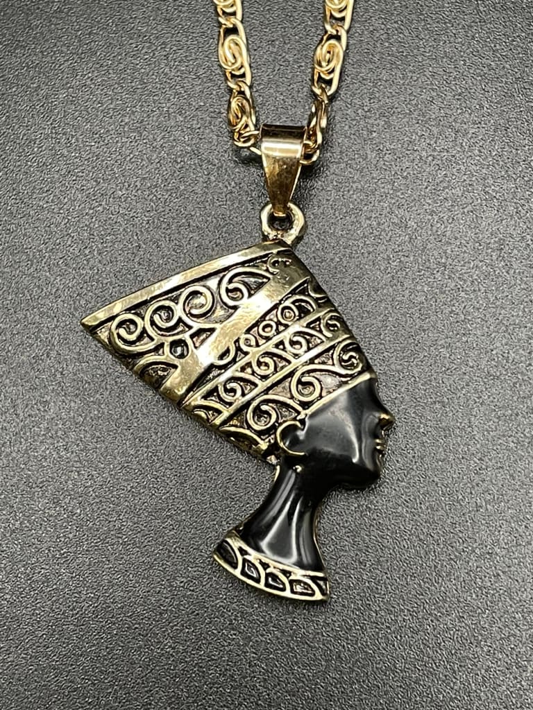 Queen nefertiti charm necklace - Necklaces