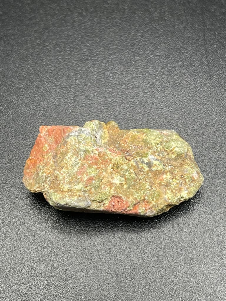 Raw unakite stone - Unakite